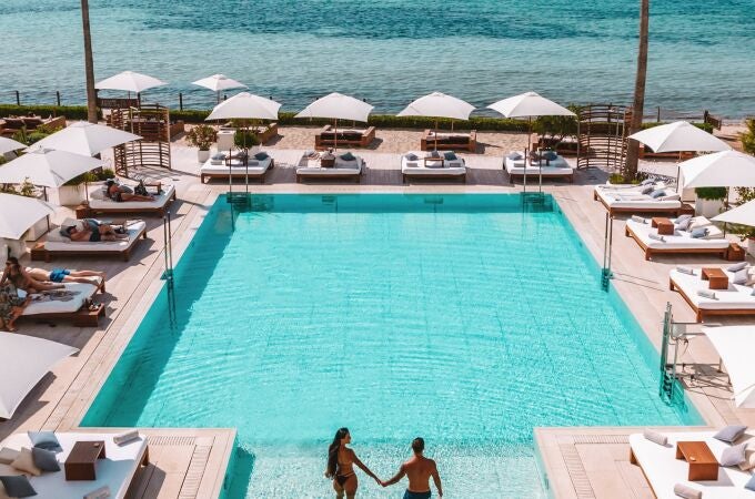 Piscina Hotel Ibiza Bay