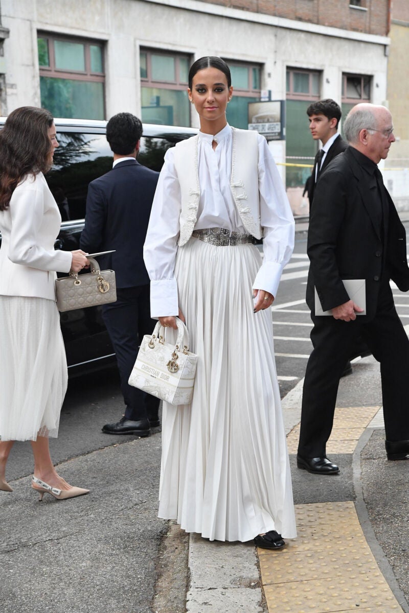 El look de Victoria Federica en el desfile de Dior.