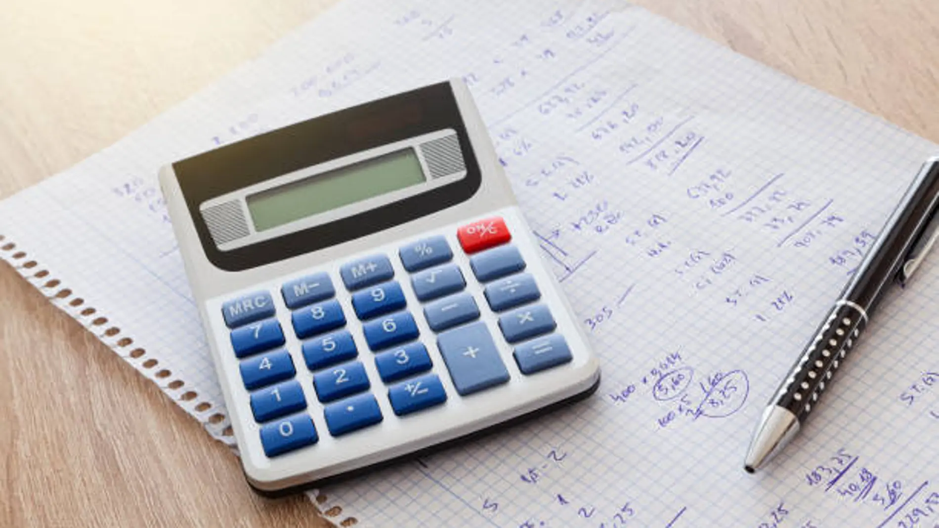 Imagen de archivo de una calculadora