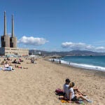 Reapertura de la playa Litoral de Sant Adrià (Barcelona) tras cuatro años cerrada por tareas de descontaminación