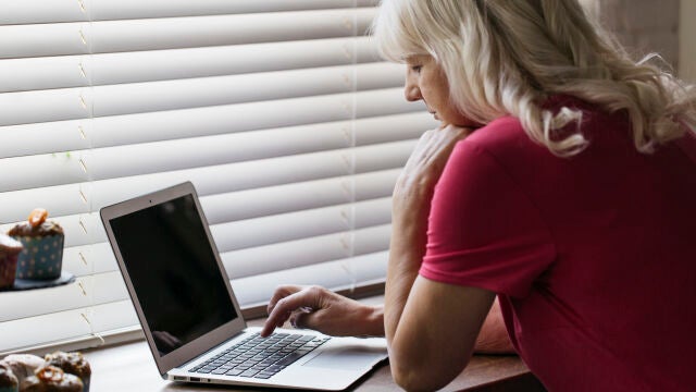 Desarrolla tu pensamiento crítico y aprende a contrastar lo que ves en internet