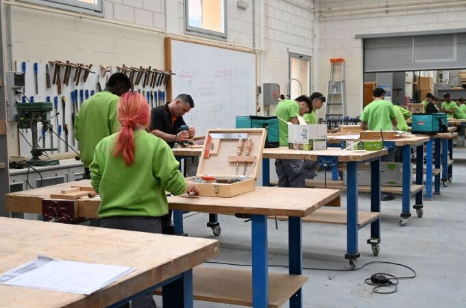 El 25% de alumnos de FP en Cataluña consigue trabajo gracias a las prácticas