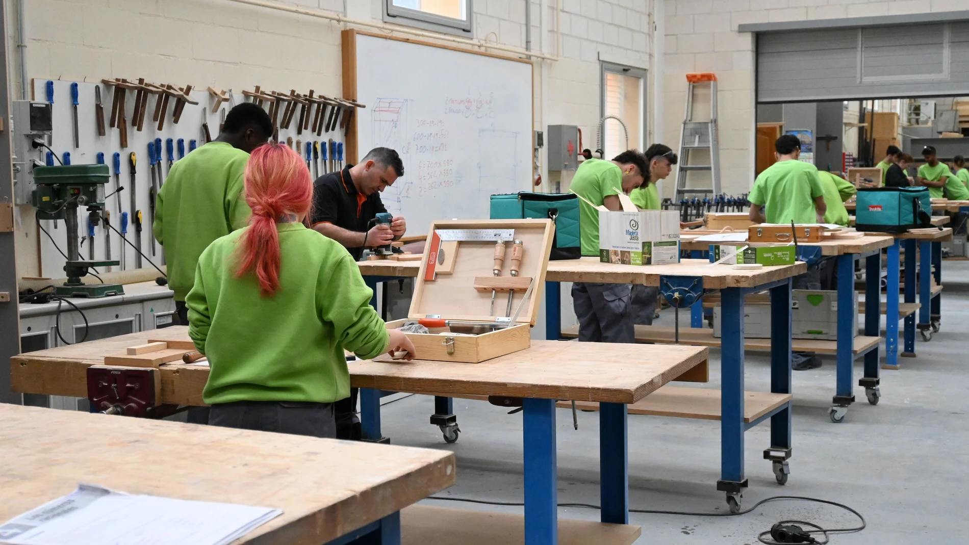 El 25% de alumnos de FP en Cataluña consigue trabajo gracias a las prácticas