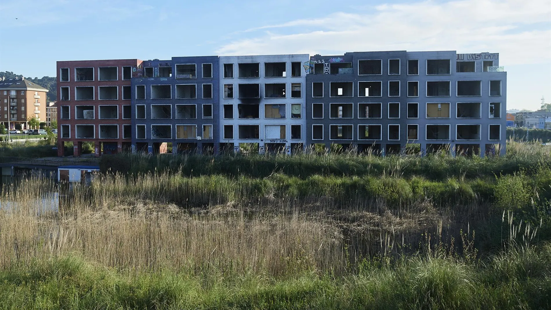 Los okupas en Cantabria podrán ser desalojados por la Policía Local y no podrán optar a ayudas de vivienda