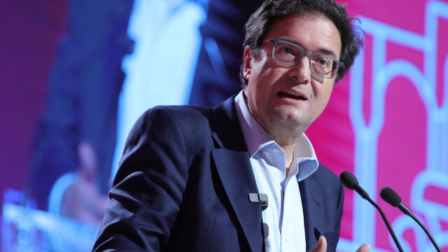 Oscar López en la clausura del V Congreso de FSC-CCOO en Granada