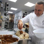 El helado de chocolate de Dubái es una novedad este verano en Alicante