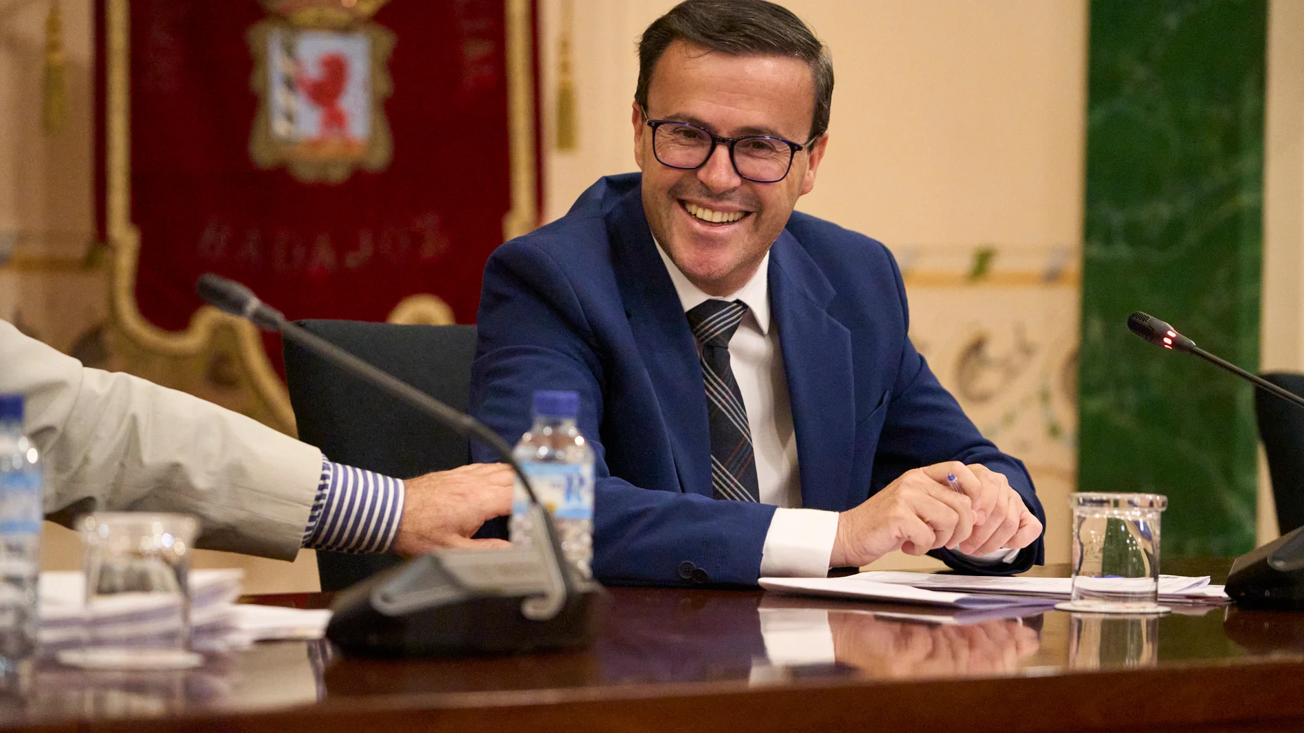 El diputado de la Asamblea de Extremadura y secretario general del PSOE de Extremadura, Miguel Ángel Gallardo, durante el pleno ordinario de mayo de la Diputación de Badajoz, en el salón de plenos de la Diputación Provincial, a 30 de mayo de 2025, en Badajoz, Extremadura (España). Miguel Ángel Gallardo renuncia hoy como presidente de la Diputación Provincial de Badajoz y como concejal en Villanueva de la Serena debido al proceso judicial abierto en el caso relacionado con David Sánchez, al qu...