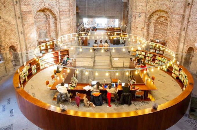 Biblioteca de las Escuelas Pías de San Fernando
