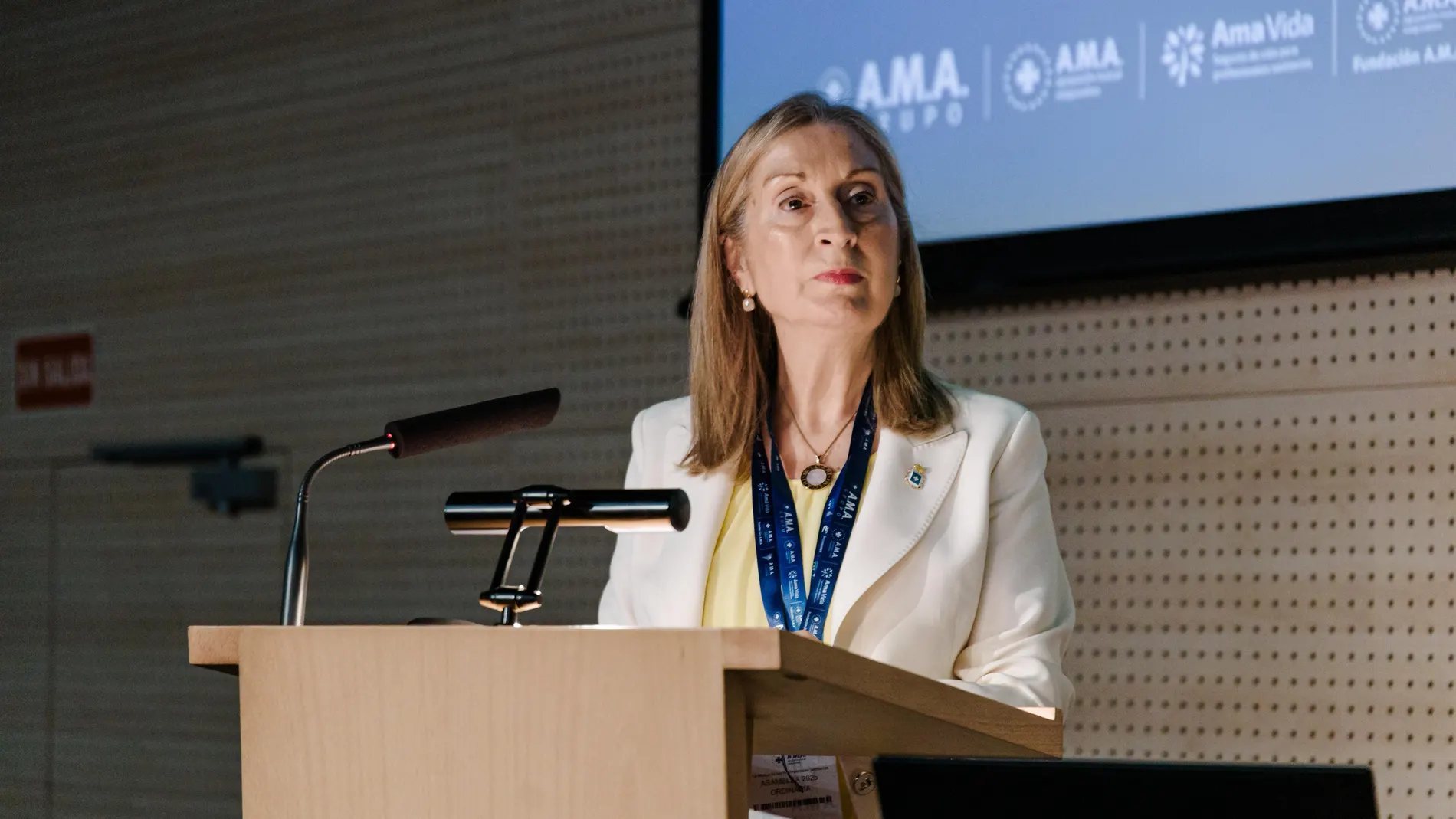 Ana Pastor, durante la Asamblea General celebrada este 30 de mayo