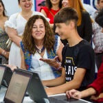 Carmen Castillo visita el Instituto de Educación Secundaria Turóbiga (Huelva)
