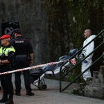 Una niña de 13 años y su padre muertos y la madre herida en su domicilio de Bilbao