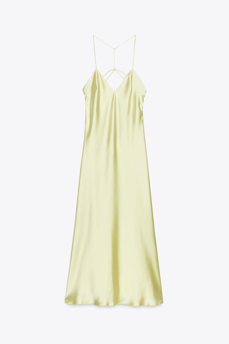 Vestido de efecto satinado.