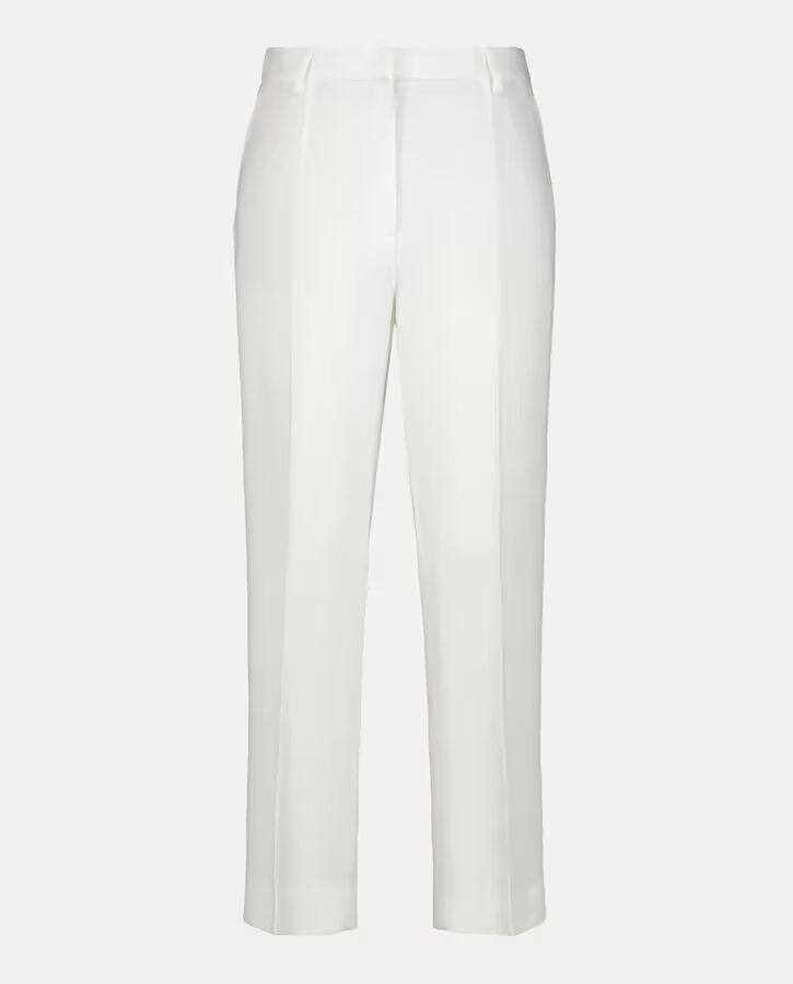 Pantalón de mujer semipitillo.