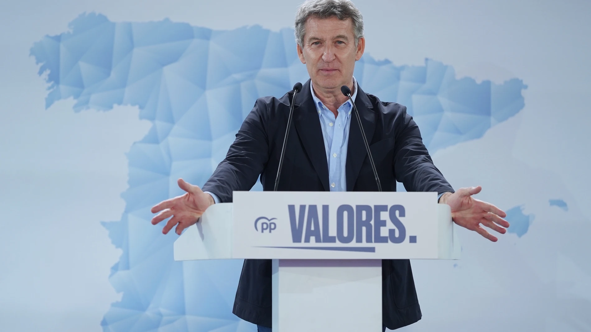 VALLADOLID.30/05/2025.-El presidente del PP, Alberto Núñez Feijóo, abre este viernes en Valladolid la campaña interna para su reelección como máximo dirigente del PP en el Congreso que se celebrará en Madrid del 4 al 6 de julio. EFE/Nacho Gallego