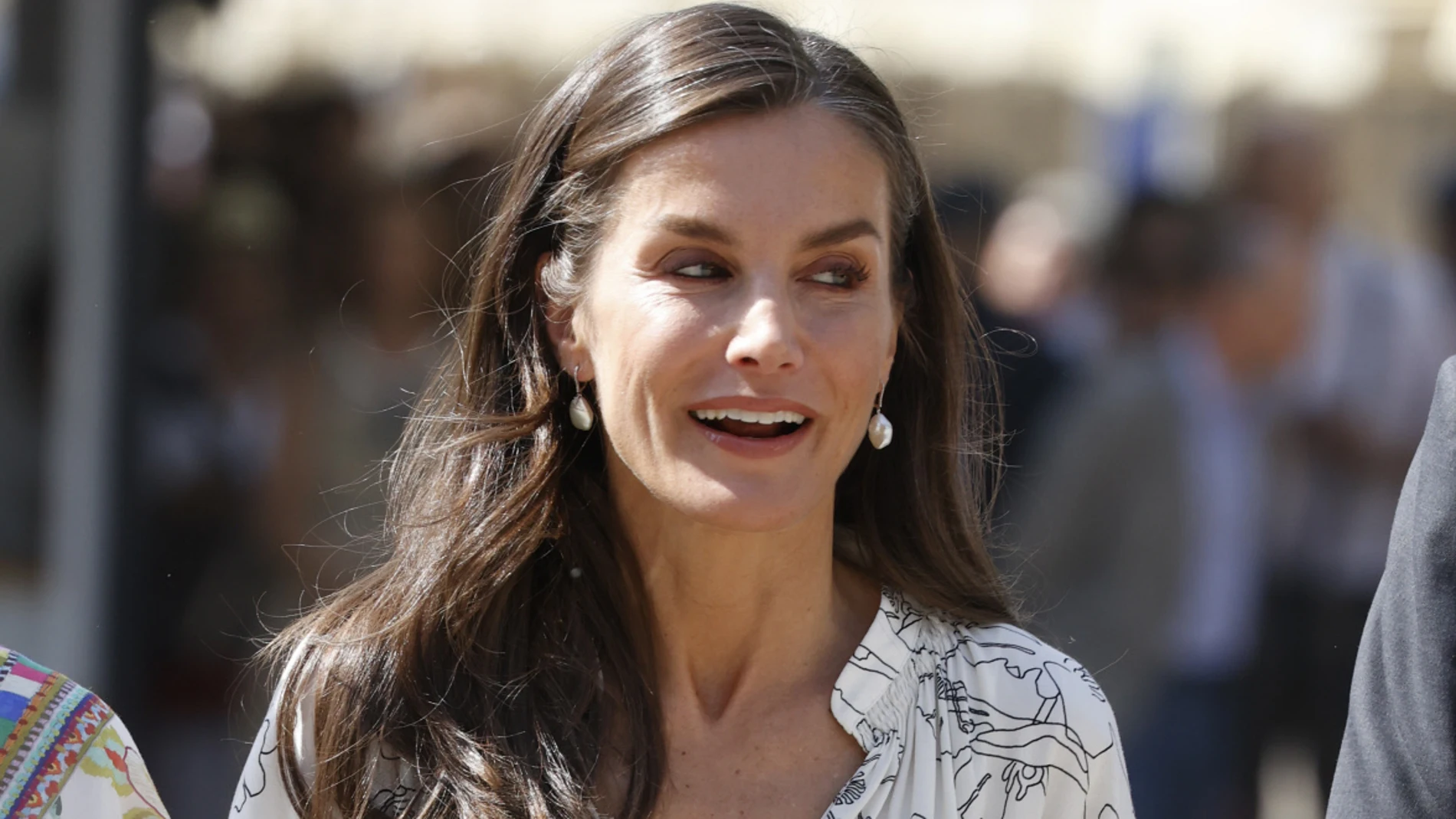 La Reina Letizia en la Feria del Libro de Madrid