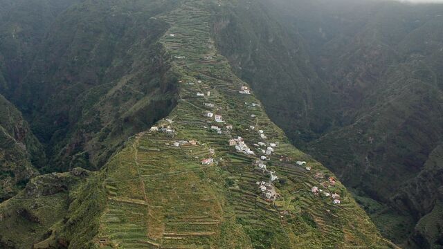El remoto pueblo de España apodado “el fin del mundo” por su aislamiento y belleza salvaje