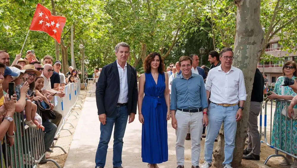 MADRID.-El PP de Madrid saca su celebración del ecuador del mandato a la calle en un acto con simpatizantes, música y 'ganas'