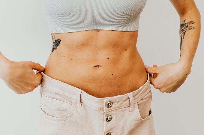Para tener un viente plano no basta con hacer abdominales: esto es lo que debes hacer según Boticaria García