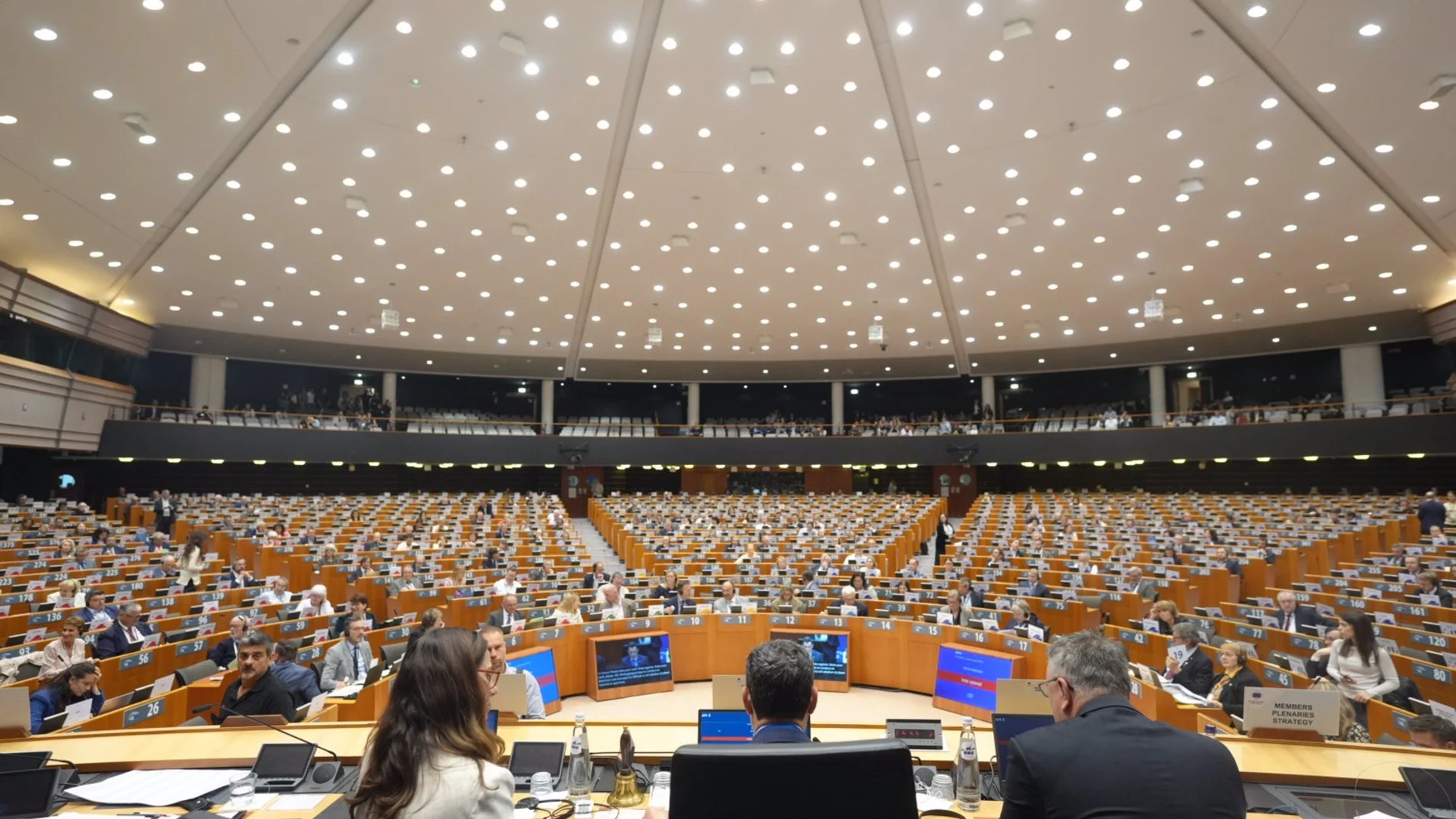 MADRID.-La Comunidad exige en el Parlamento Europeo mantener operativas las nucleares para "no comprometer la seguridad"