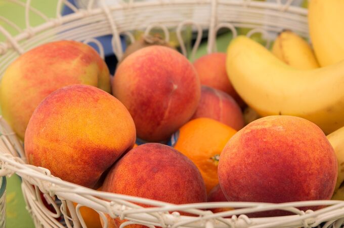 Las siete frutas que no debes poner en el frigorífico aunque haga calor: se conservan a temperatura ambiente