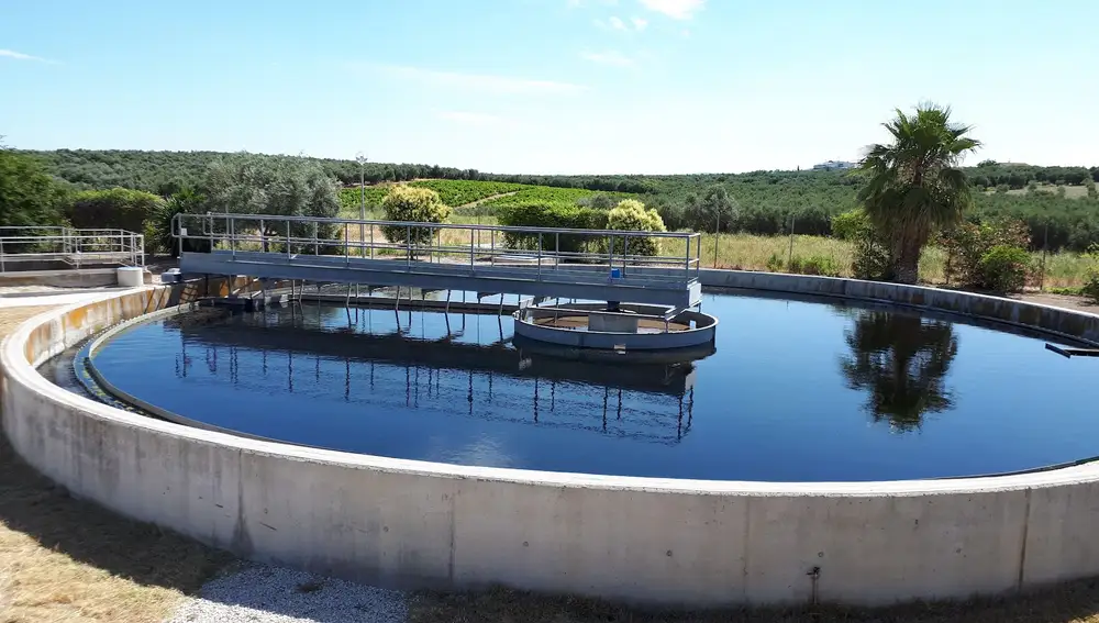 La Edar de Montilla está inmersa en la creación de un modelo sostenible de riego del olivar basado en agua regenerada