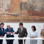 (I-D) Antoni Cañete (Pimec), Josep Sánchez Llibre (Foment Del Treball), Salvador Illa, Belén López (CC.OO. De Catalunya) Y Camil Ros (UGT De Catalunya)