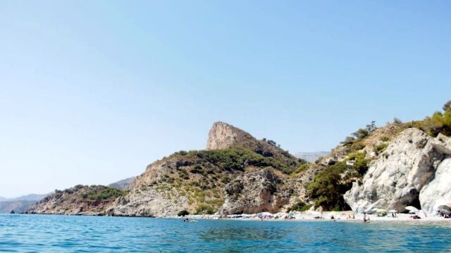 Descubre el paraíso escondido entre Málaga y Granada: el impresionante Paraje Natural Acantilados de Maro-Cerro Gordo