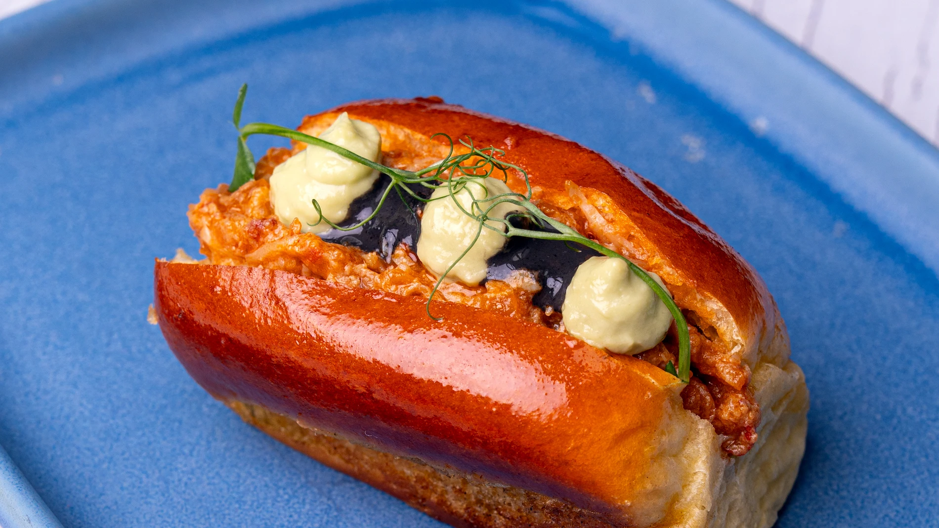 Ikili presentó un pan brioche con txangurro