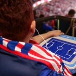 Atlético de Madrid y Telefónica revolucionan la experiencia de los aficionados con discapacidad visual