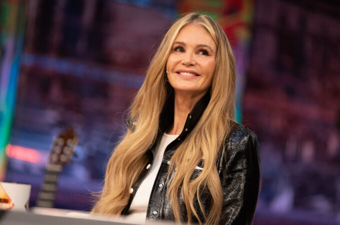 Elle Macpherson y su look en 'El Hormiguero'.