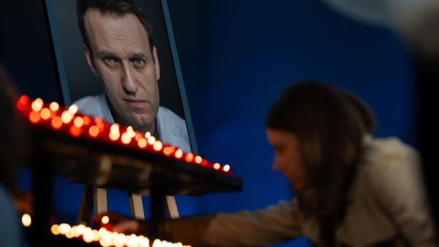 Rusia.- Alrededor de diez arrestados por las conmemoraciones del cumpleaños del Navalni en Rusia