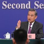 Economía.- China dice que "el diálogo y la cooperación son la única opción correcta" para abordar los lazos con EEUU