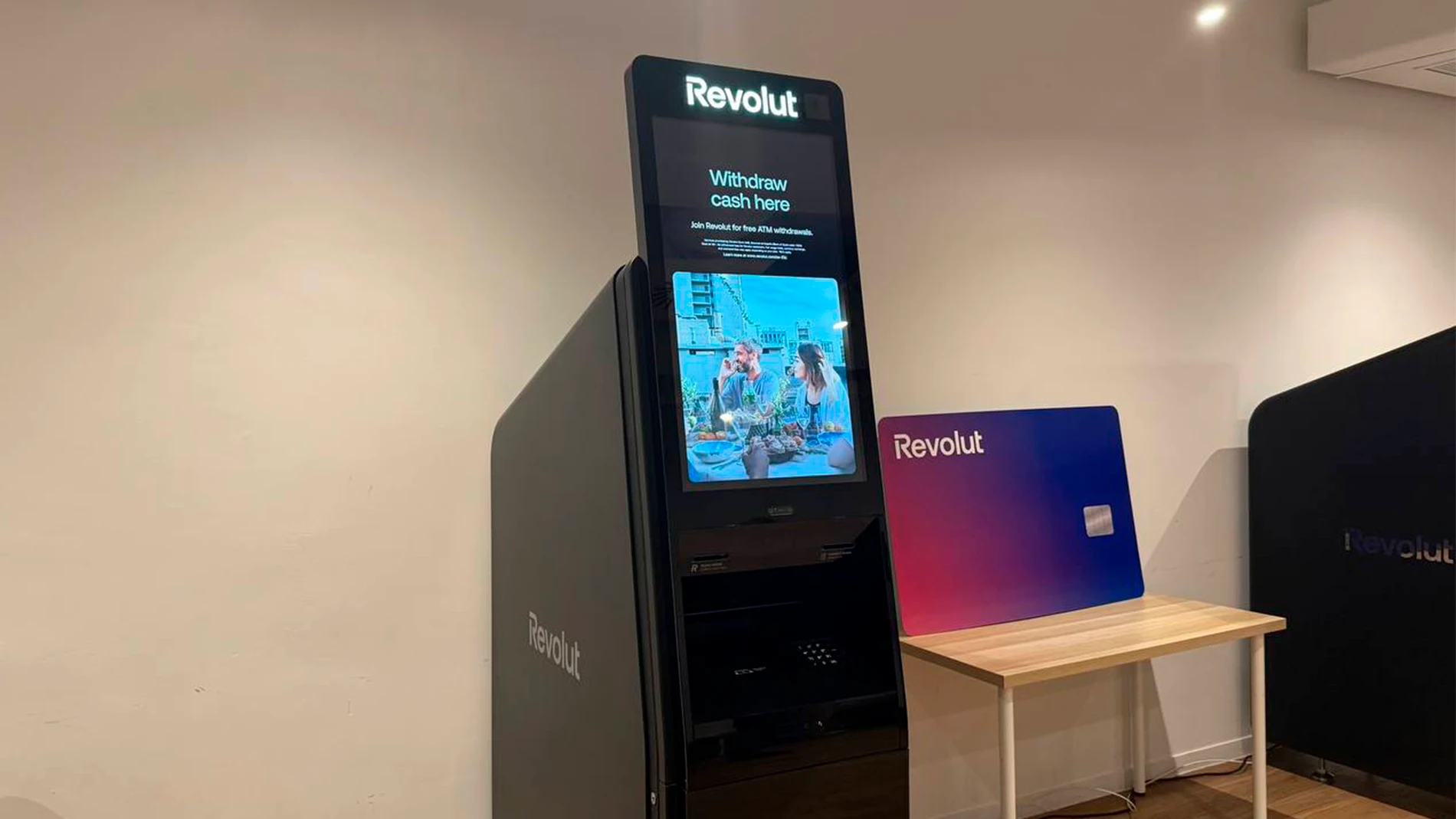 Así lucen los cajeros de Revolut