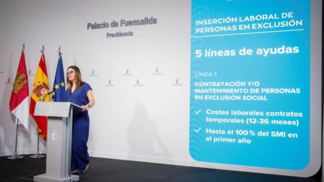 La portavoz del Ejecutivo regional, Esther Padilla, en rueda de prensa. 