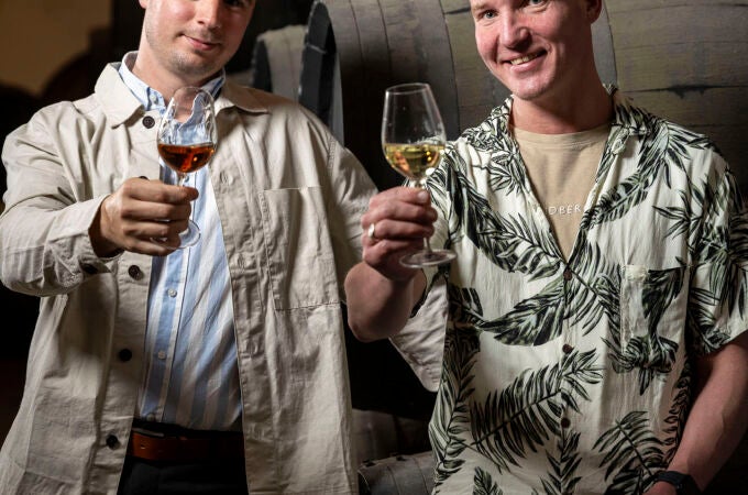 El chef Emil Rask Bahr y el sumiller Andreas Kobs Laursen