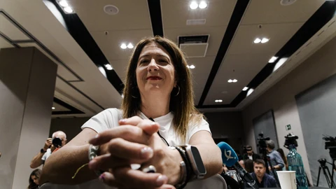 La exconcejal socialista Leire Díaz comparece tras darse de baja como afiliada del PSOE