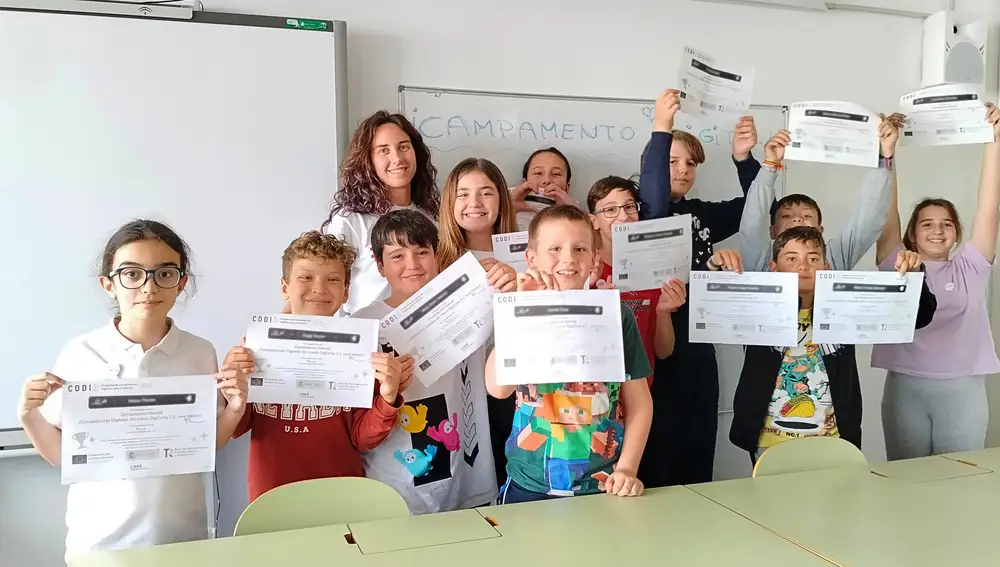 Al finalizar, todos los participantes reciben el certificado oficial DigComp.