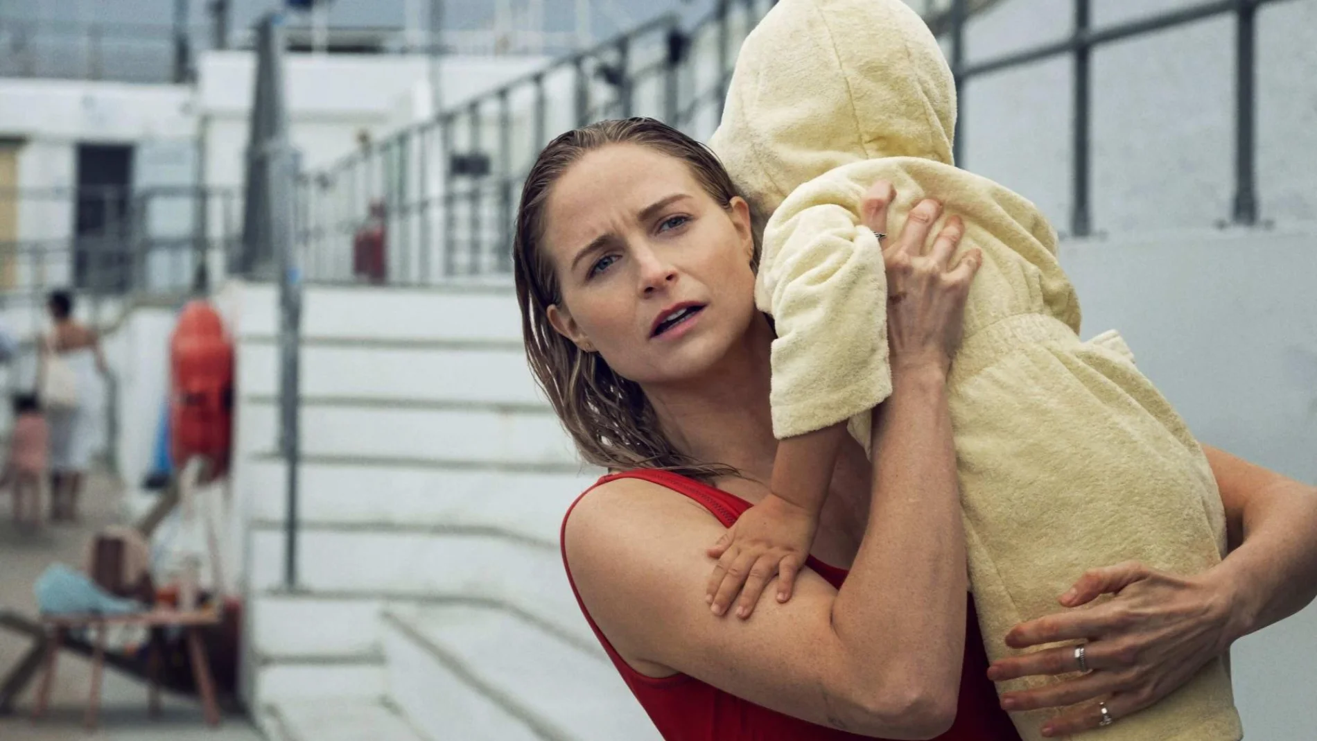 Niamh Algar, dentro de un reparto coral, protagoniza la historia