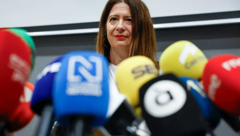 La exmilitante socialista Leire Díez durante una rueda de prensa tras solicitar su baja en el PSOE