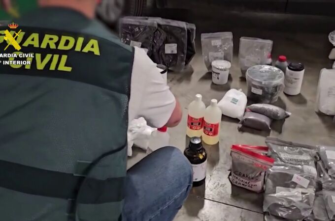 La Guardia Civil detiene en Almería a una persona por fabricación ilegal de explosivos