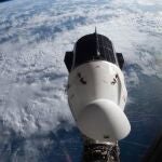 Una cápsula Dragon 2 acoplada a la Estación espacial Internacional en 2022.
