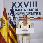 Conferencia.- Prohens conversa con el Rey en la Conferencia de Presidentes: "Tiene una relación especial con Baleares"