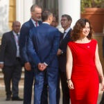 El look de Ayuso en la XXVIII Conferencia de Presidentes en Barcelona.