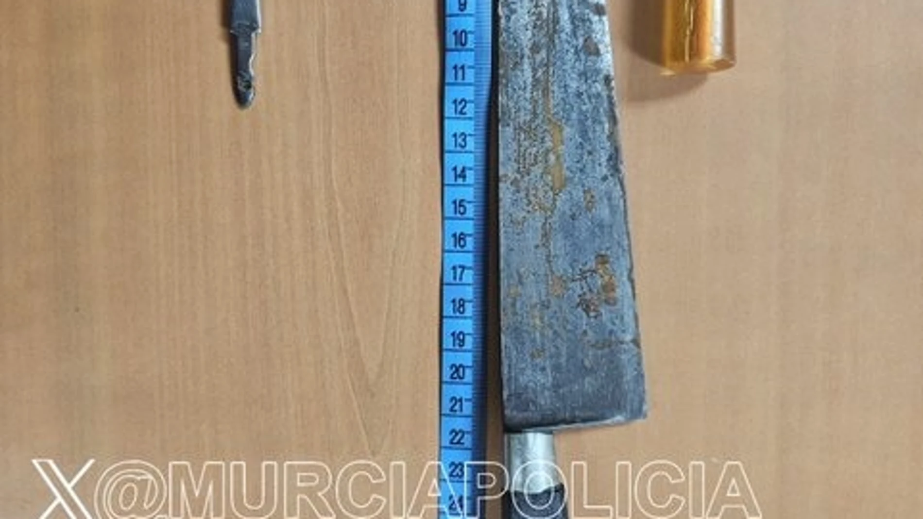 Detenido un individuo en Murcia por amenazar a viandantes y a agentes de policía con un cuchillo