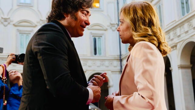 La primera ministra italiana, Giorgia Meloni, recibe este viernes en Roma al presidente argentino, Javier Milei