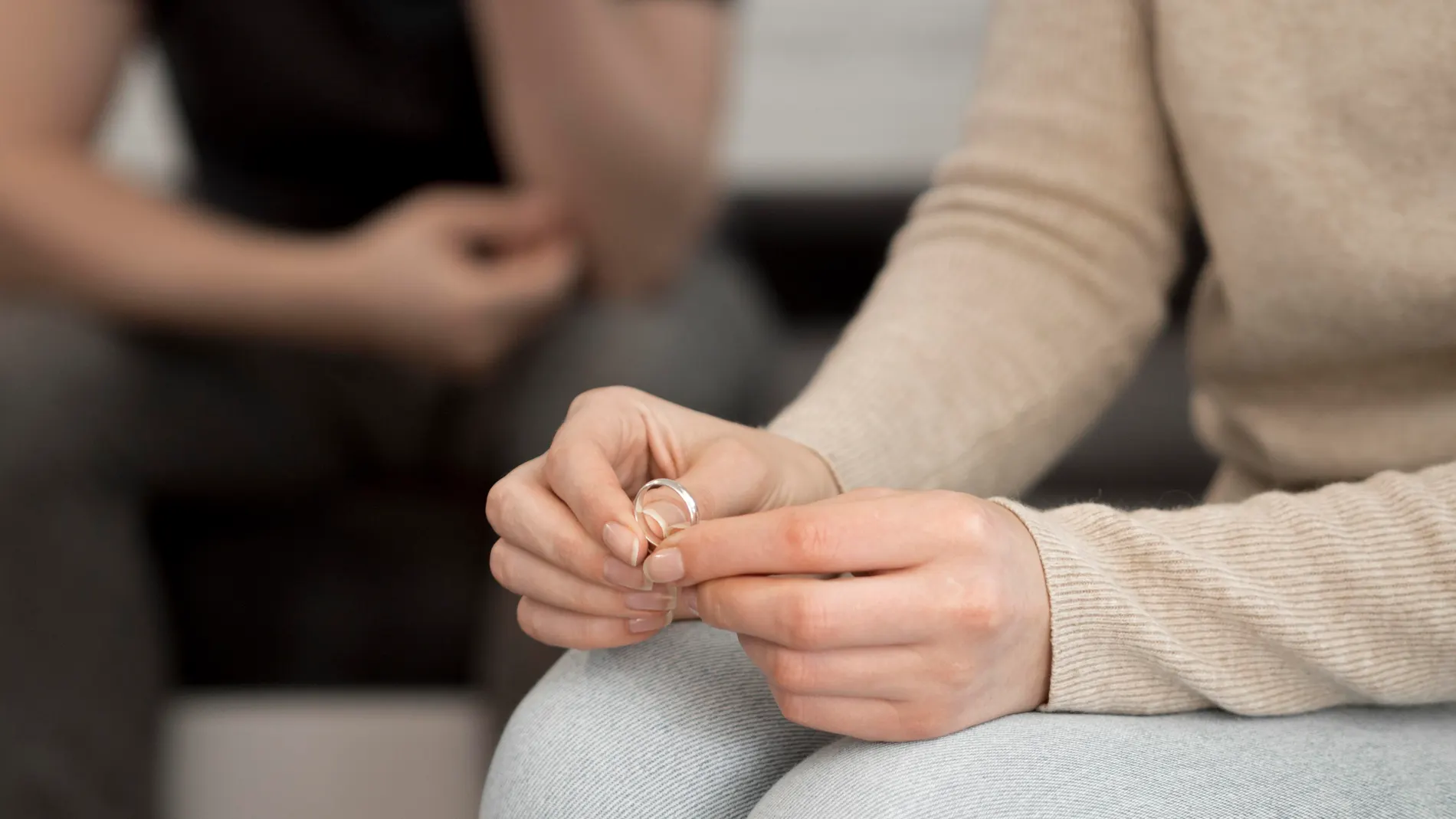 ¿Es obligatorio pagarle la pensión a tu expareja tras el divorcio? Esto dice la ley