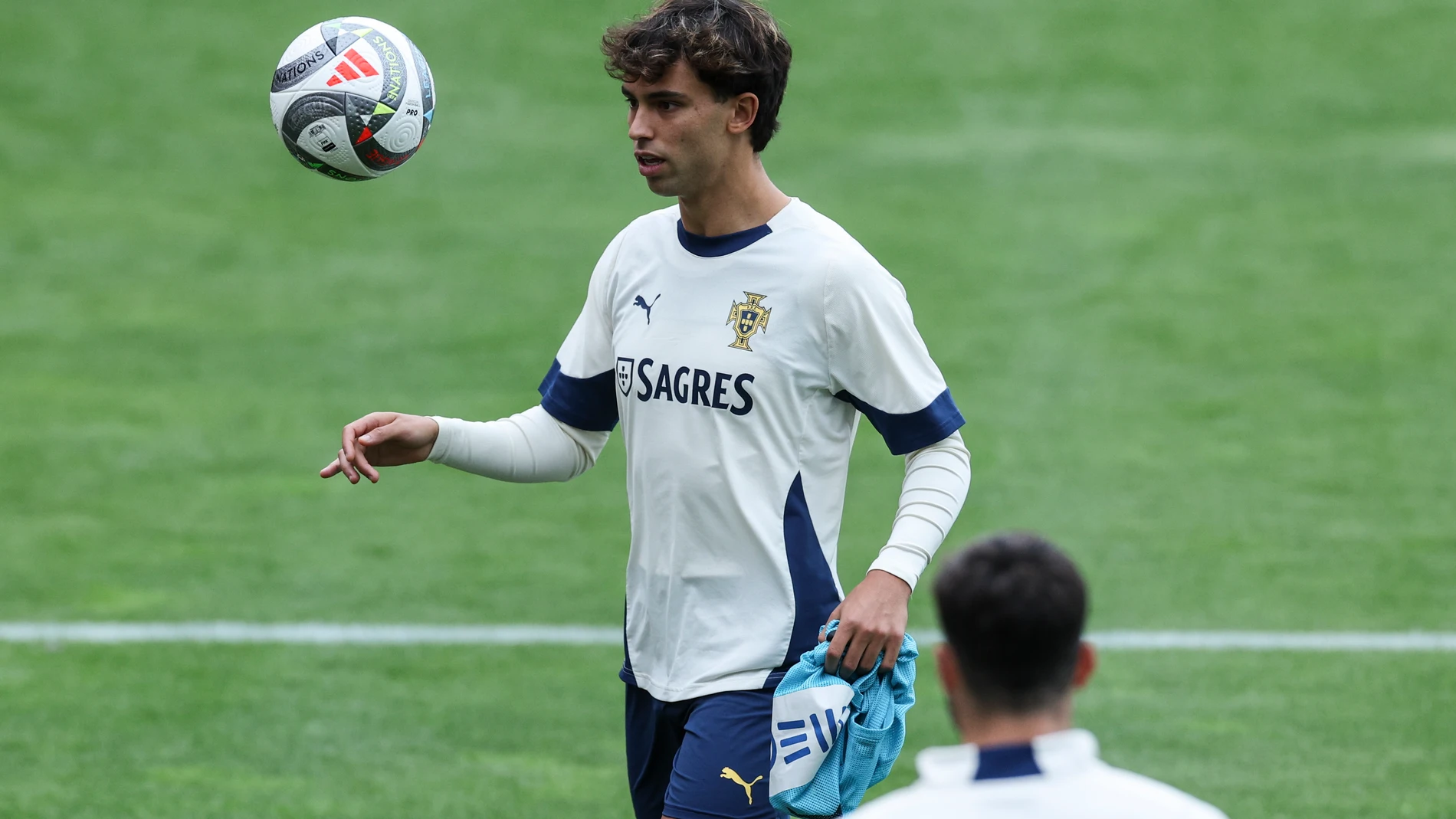 Munich (Germany), 06/06/2025.- Portugal's national soccer team player Joao Felix attends a training session in Munich, Germany, 06 June 2025. Portugal will play against Spain in the UEFA Nations League final match on 08 June in Munich. (Alemania, España) EFE/EPA/MIGUEL A. LOPES