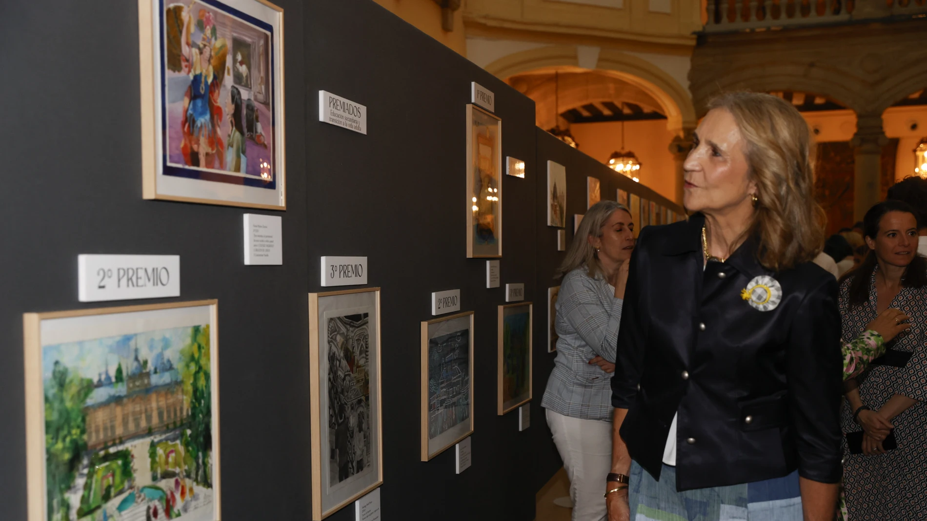 El look de la Infanta Elena.