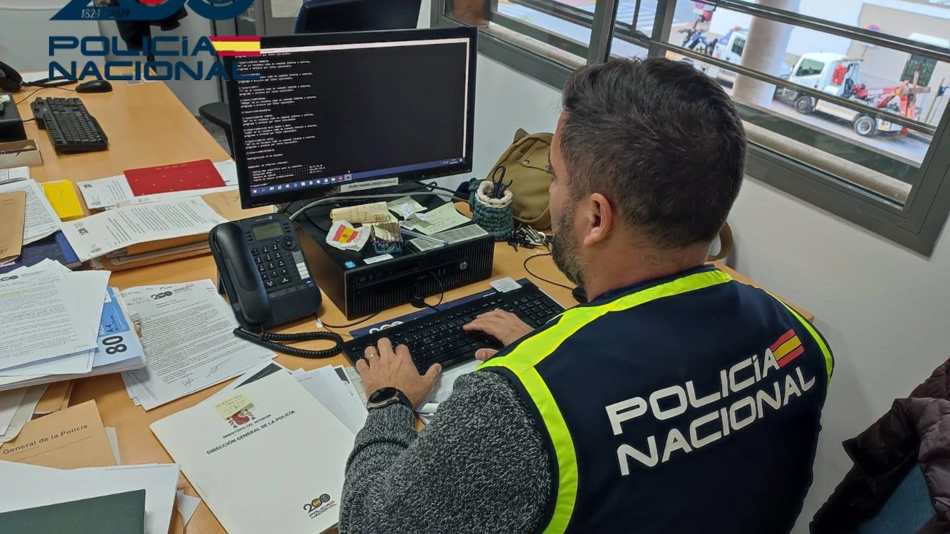 Sucesos.-Detenido un docente en Sevilla por posesión de vídeos pedófilos en una operación internacional