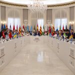 (Sus) Conferencia.- La presidenta de Cantabria reclama a Sánchez la convocatoria de elecciones generales